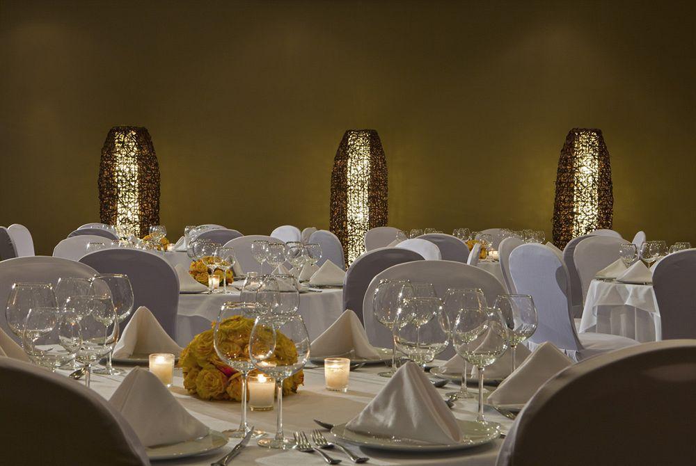 Gran Evenia Bijao Hotel Santa Clara  Exterior photo The ballroom at the hotel