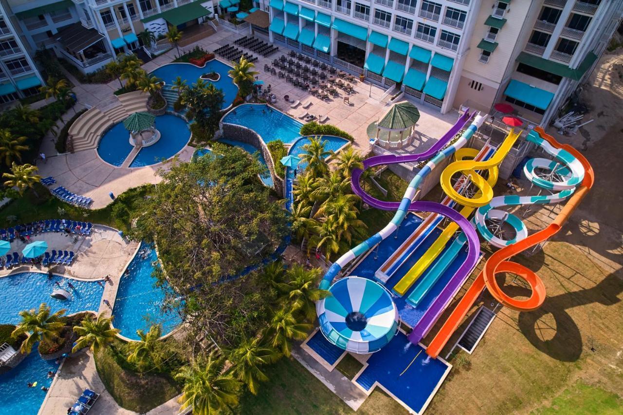 Gran Evenia Bijao Hotel Santa Clara  Exterior photo Aerial view of Splash Island