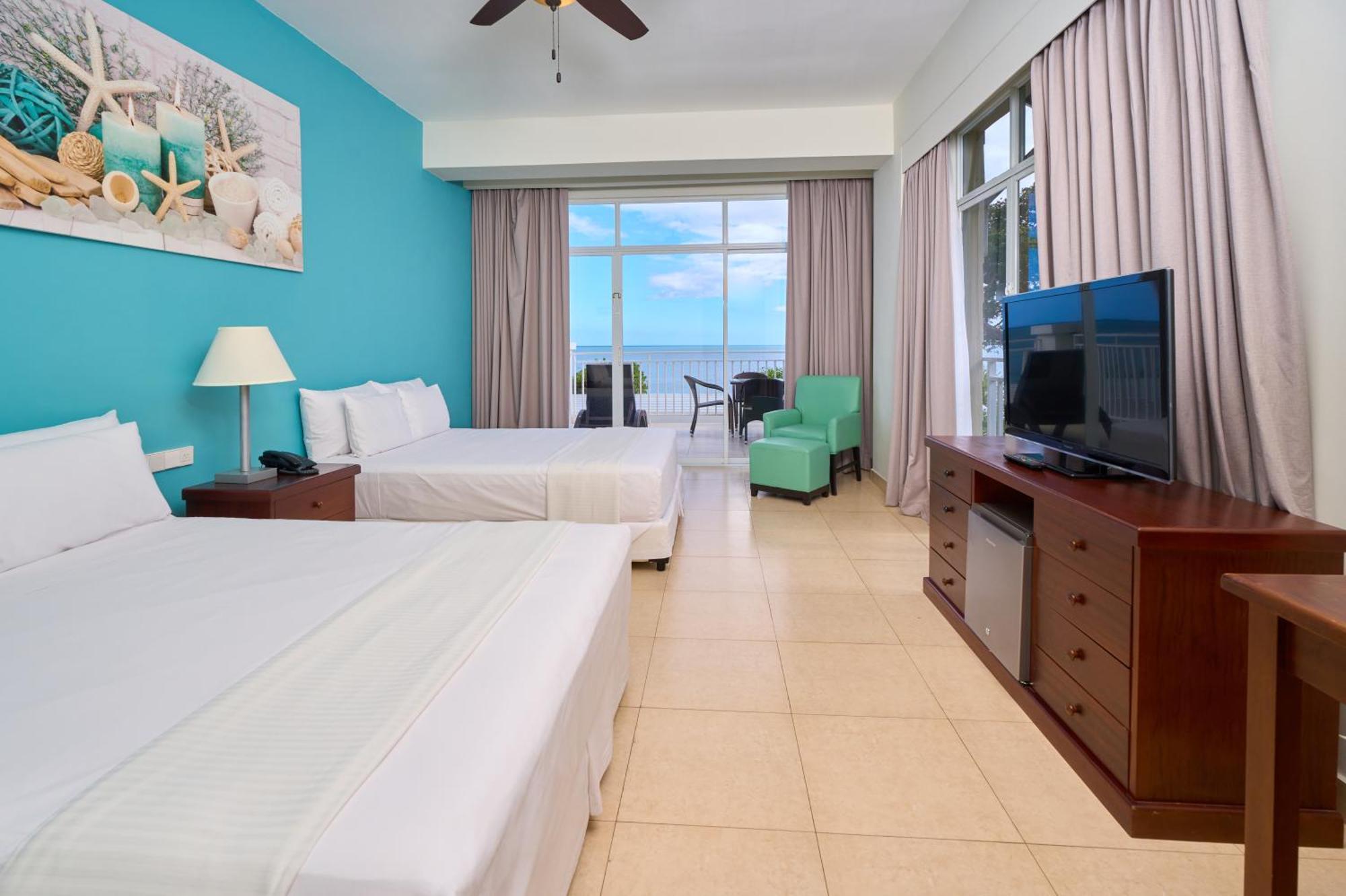 Gran Evenia Bijao Hotel Santa Clara  Exterior photo A room at the hotel