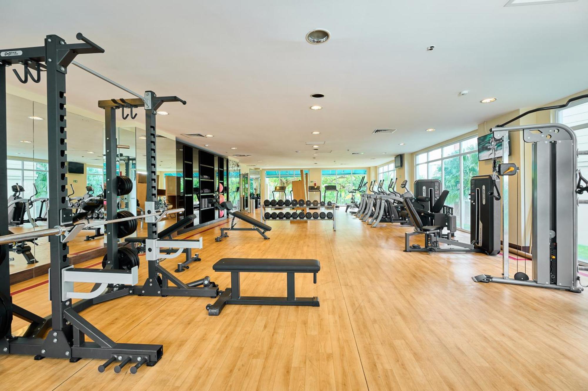 Gran Evenia Bijao Hotel Santa Clara  Exterior photo A gym in a hotel