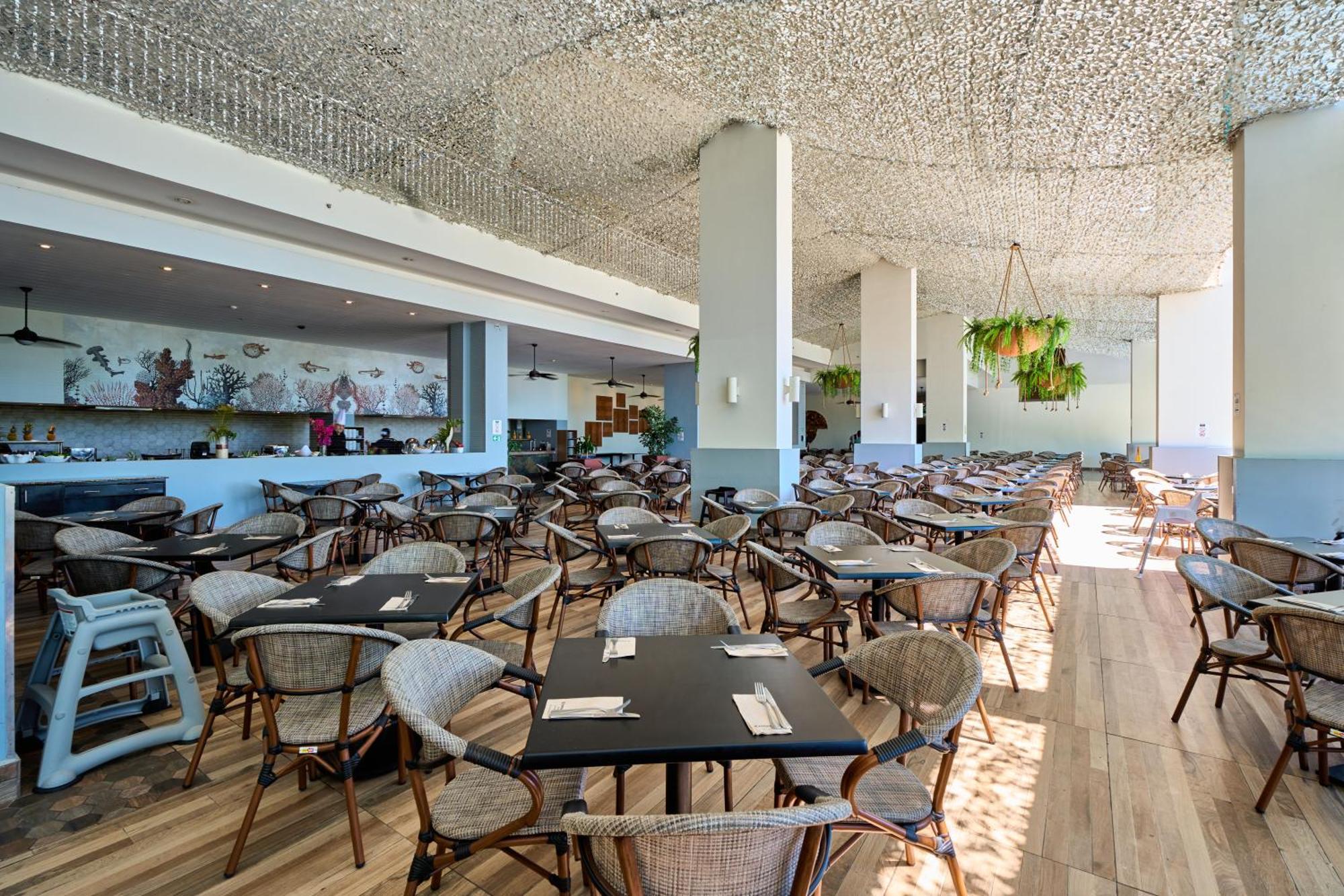 Gran Evenia Bijao Hotel Santa Clara  Exterior photo The interior of the restaurant