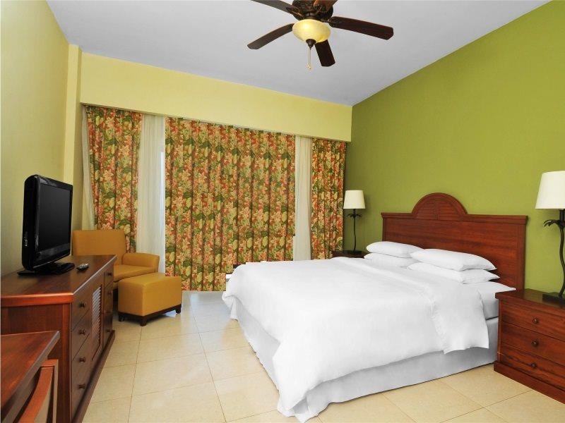 Gran Evenia Bijao Hotel Santa Clara  Exterior photo A bedroom at the Hilton San Francisco Airport